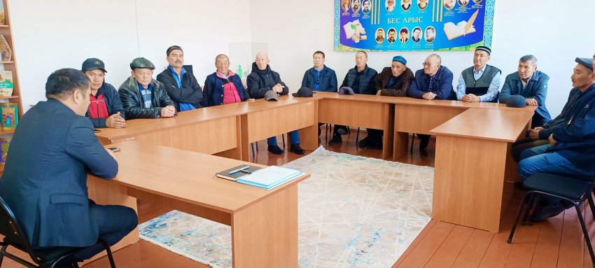 "Бақытты бала бейбіт елдің тірегі" тақырыбында"Ұлағатты әкелер"